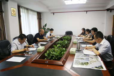 市紀(jì)委及市紀(jì)委派駐民政局紀(jì)檢組一行到財鑫金控集團監(jiān)督檢查市政府重大投資項目預(yù)防腐敗工作