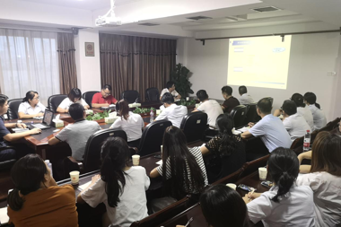 財鑫金控風險管理部組織召開擔保法律實務培訓