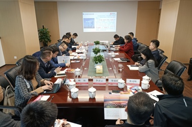 湖南財信金控集團首席信息官姜桂林一行來常德財鑫金控集團考察交流