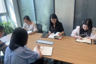 銀行合作部組織開展商務(wù)禮儀培訓(xùn)活動