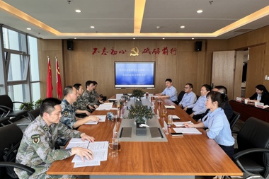 常德軍分區(qū)領(lǐng)導(dǎo)調(diào)研財(cái)鑫集團(tuán)民兵建設(shè)和武裝工作