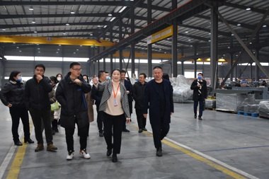 【金融?溫度】金融機構(gòu)“組團”登門！財鑫集團開展“金融服務(wù)進(jìn)園區(qū)”活動