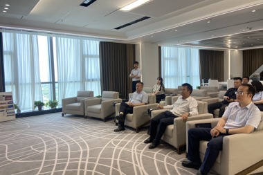 加強(qiáng)溝通與交流，促進(jìn)支持與合作
