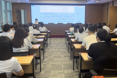 財(cái)務(wù)部組織召開費(fèi)用報(bào)銷系統(tǒng)培訓(xùn)
